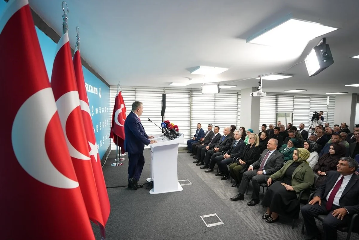 Destici'den 29 Ekim öncesi dikkat çeken sözler! Cumhuriyet adına millete zulüm yaşatıldı