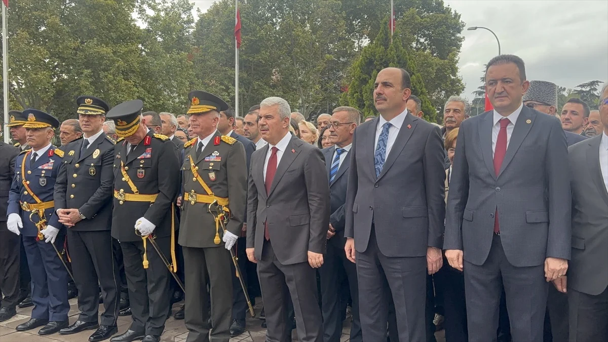 Konya, Afyonkarahisar, Karaman ve Aksaray'da 103. yıl törenlerine çelenk sunuldu