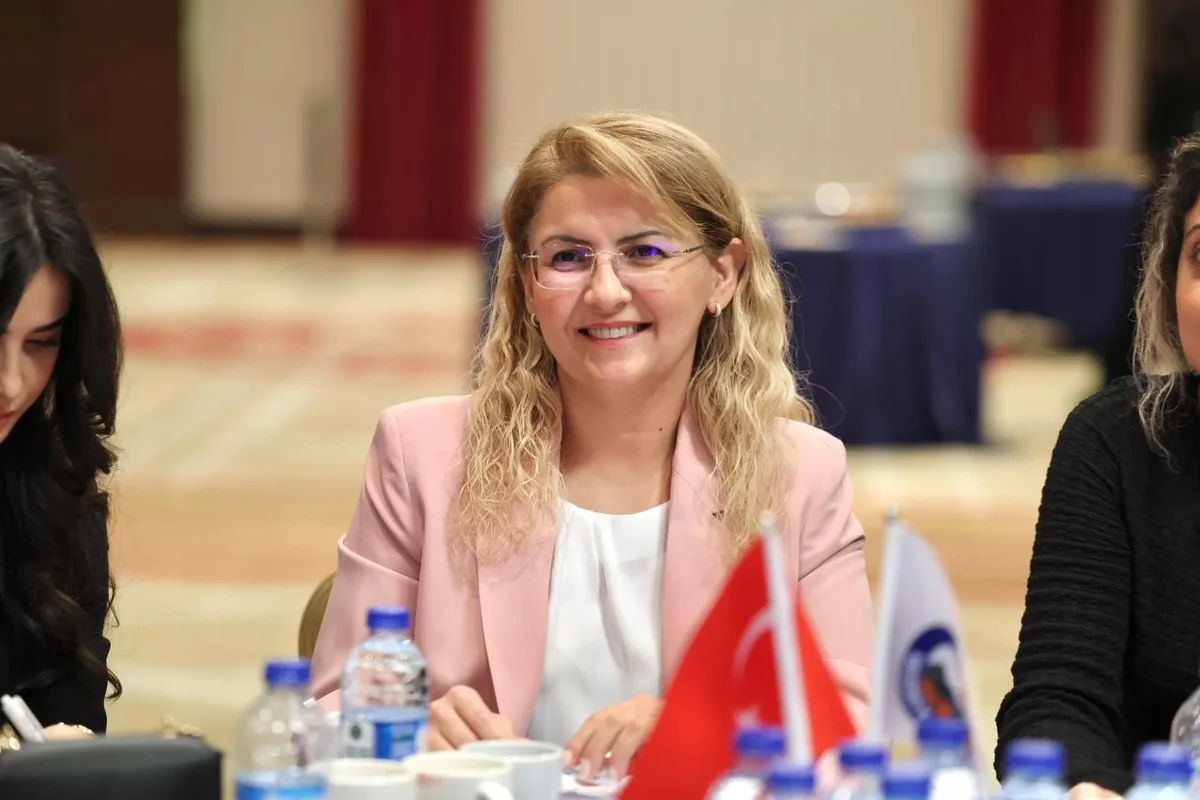 Bakırköy Belediye Başkanı Ayşegül Ovalıoğlu'
