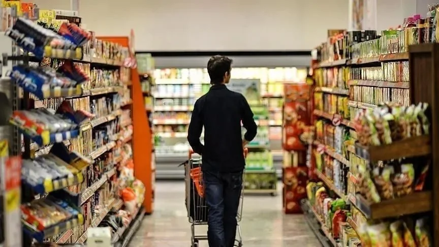 Ticaret Bakanı Bolat: Zincir marketlerle bakkal arasında denge gözetiyoruz