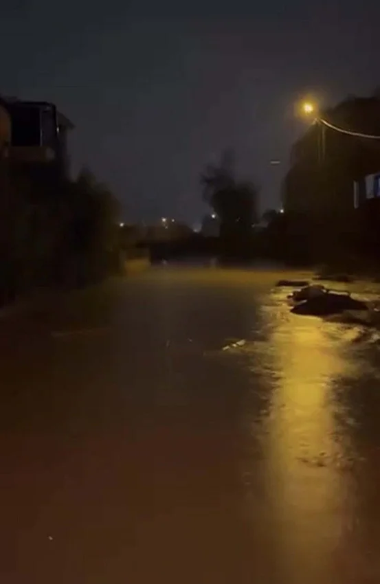 Çanakkale'yi sağanak vurdu: 3 mahalle sular altında — 2. fotoğraf