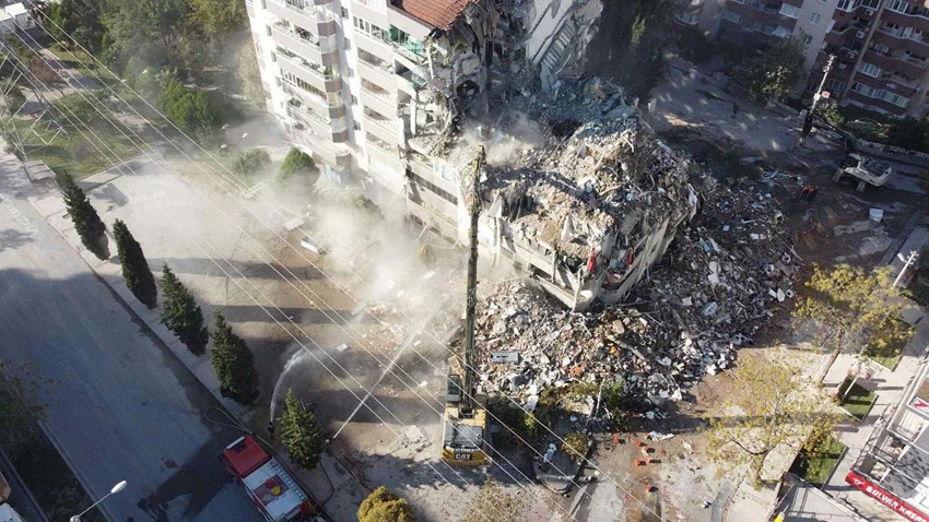 Prof. Dr. Hasan Sözbilir 5 fay hattını işaret etti: ''Yakın gelecekte deprem üretebilir'' — 6. fotoğraf