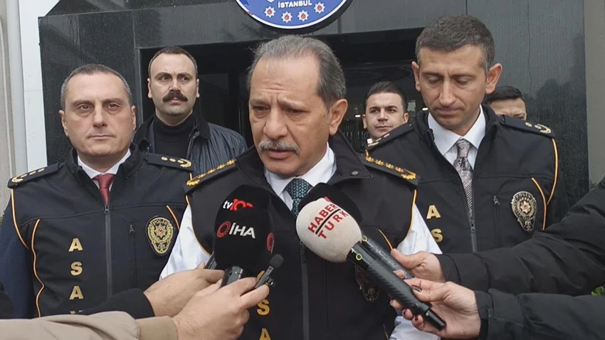 Klasik otomobillerle 500 milyonluk vurgun! Emniyet'in bahçesi galeriye döndü — 9. fotoğraf
