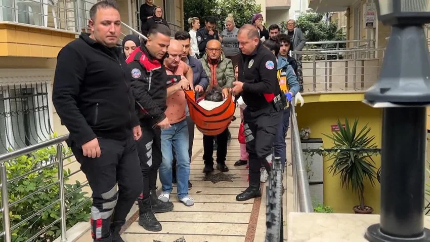 Bir park yeri uğruna dehşete düşüren kavga: Ciple 3 kişiye çarptılar! — 7. fotoğraf