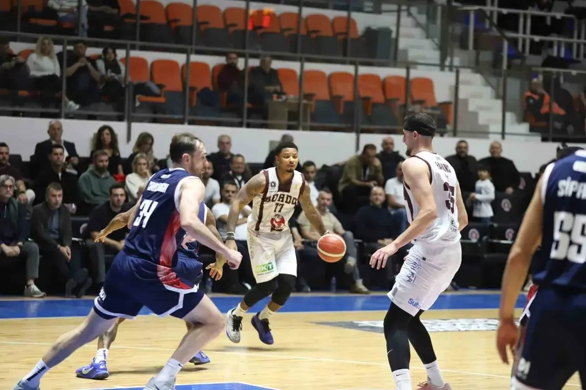 Türkiye Sigorta Basketbol Süper Ligi: Bordo Basketbol: 103 - Bahçeşehir Koleji: 88 2